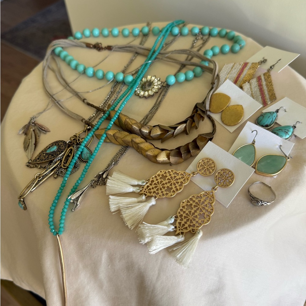 Bohemian Jewelry Set with Turquoise and Gold Accents
